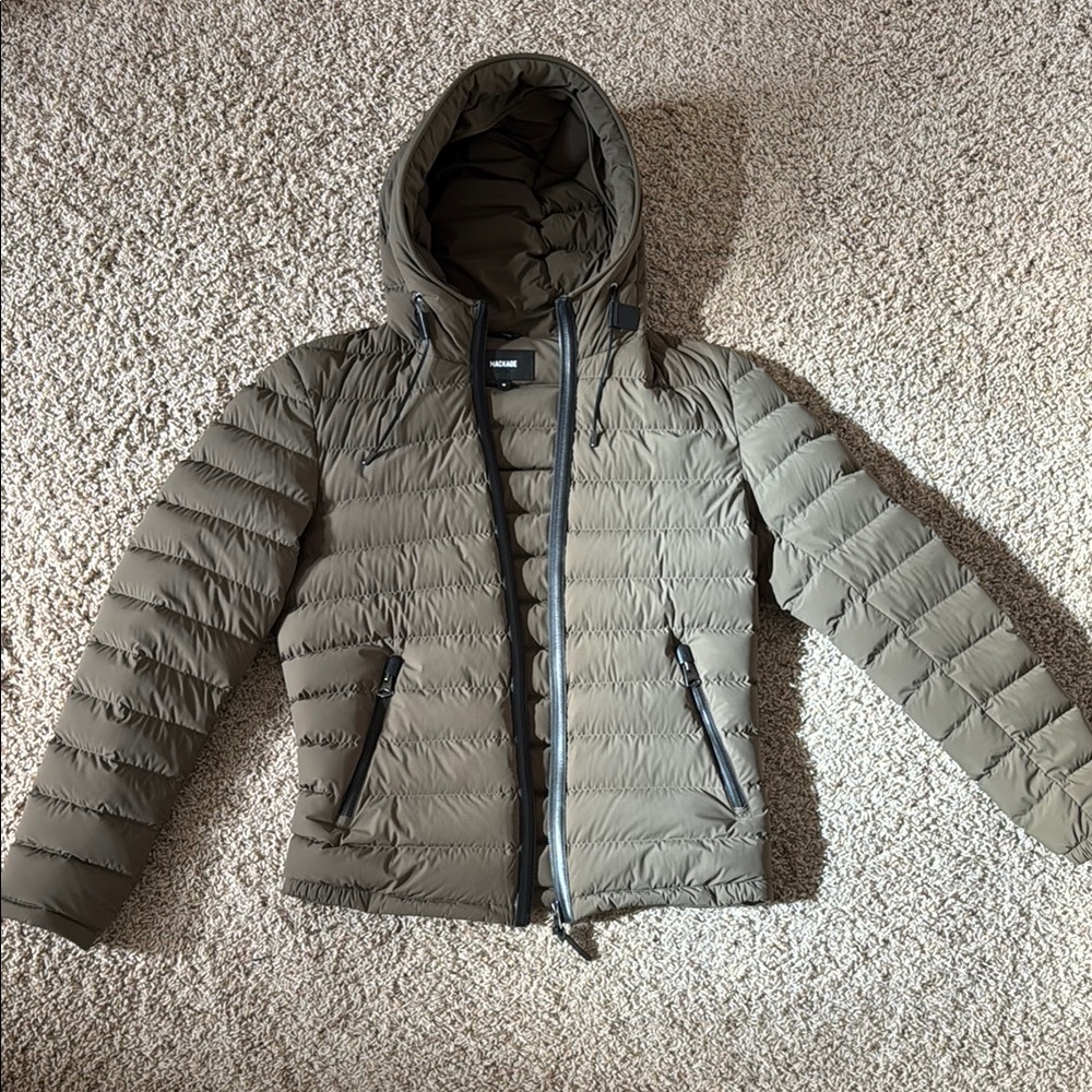 MACKAGE men’s light down jacket with hood